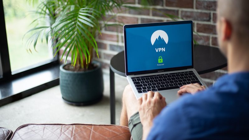Benefits of Using LTE Mobile Proxy and OpenVPN Mobile Proxy for Online Security